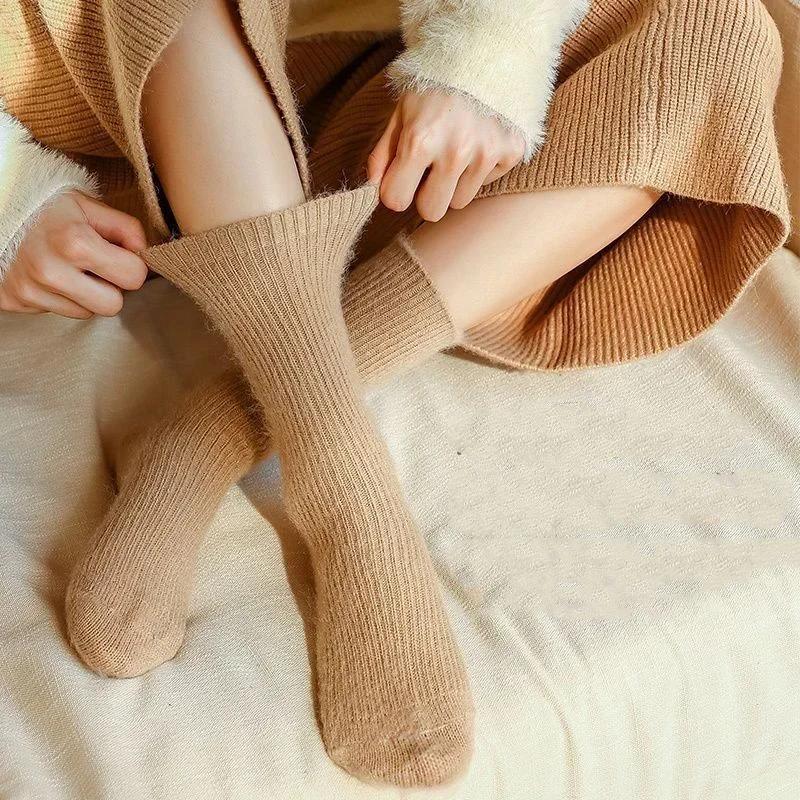 Casual Solid Long Socks Women Simple Retro Cotton Stockings Warm Plush Sleeping Snow Sox Harajuku Thermal Medium Tube Sock