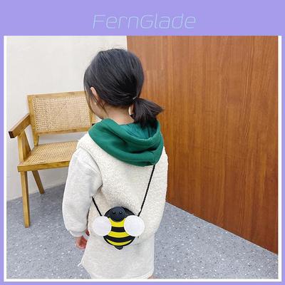 Adorable Cartoon Shoulder Bag For Girls Featuring Cute Bee And Ladybug Design