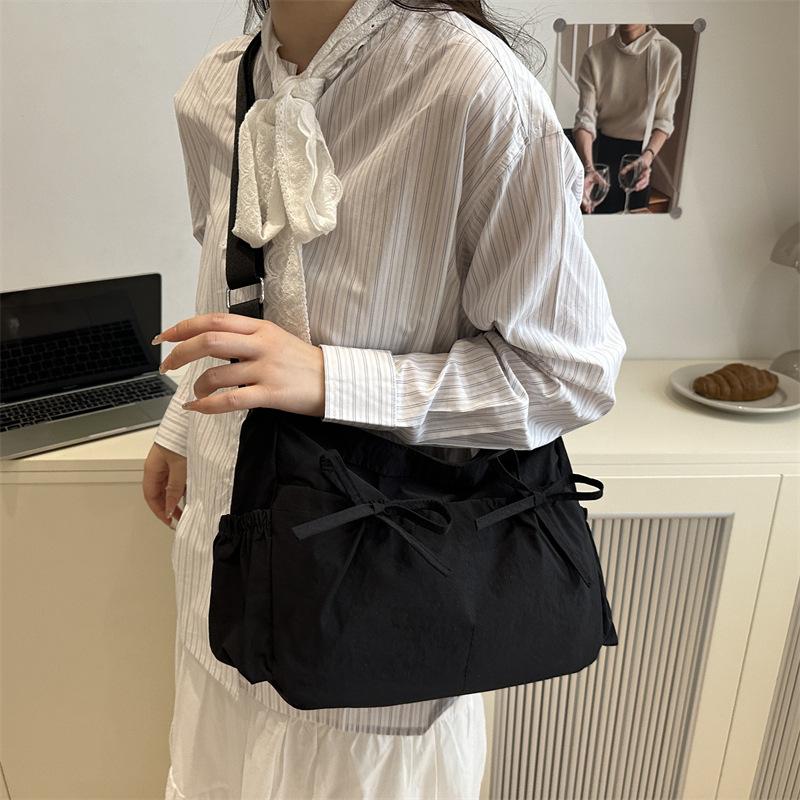 Casual Lightweight Pleated Tote Bag  Simple Large Capacity Shoulder Bag Versatile Commuter Crossbody Bags For Women Gifts