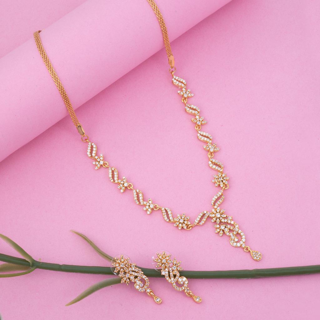 Estelle - Laila Necklace Set