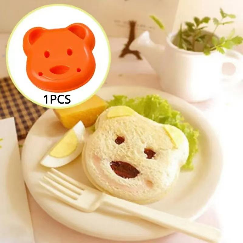 Creative Bear Sandwich Cutter: DIY Children's Cartoon Toast Mold