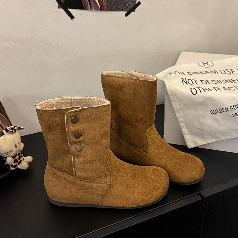 Zwei warme Schneestiefel tragende Damen Winter Französische Damen Mori Retro Plüsch Kurze Stiefel Vielseitige Plüsch Neue Baumwollschuhe