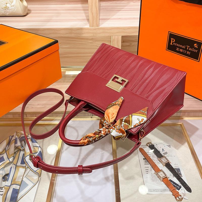 W.D.POLO Gives Mom A Wedding Bag 2023 New Atmospheric Mother-in-law Lady Middle-aged Red Handbag Atmospheric Crossbody Bag