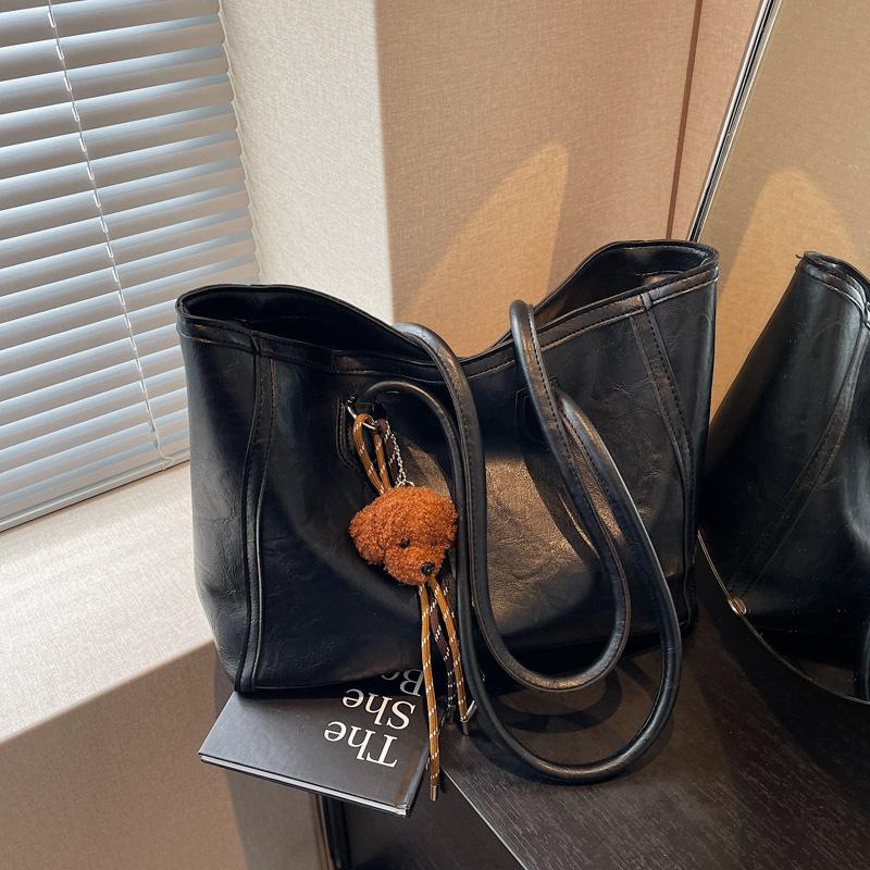 Large Capacity Bag Women's New Casual Versatile Commuter Women's Bag Tote Shoulder Bag Large Bag