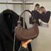 Niche Design Versatile Messenger Bag Women's 2025 Spring and Summer New Trendy Retro Portable Crescent Bag Shoulder Handbag