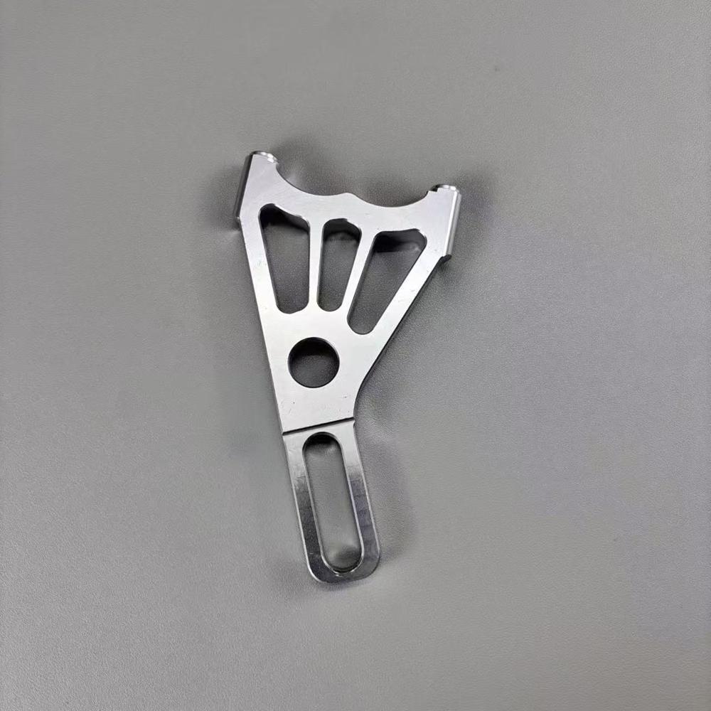 Motorcycle Rear Brake Caliper Bracket Adapter For 220mm Brake Disc/82mm Radial Brake Caliper Rpm Adelin Universal E-Scooter серебряный
