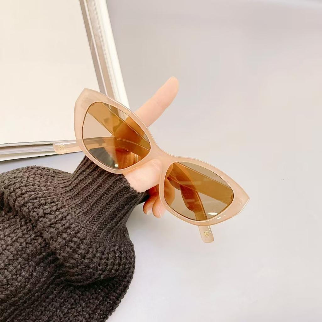 Cat Eye Shape Men'S Designer Sunglasses Korean Fashion Anti-Glare Sunglass For Women Holiday Travelling Female Sunglass