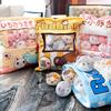 Eine große Tüte Katzen-, Kaninchen- und Schweinesnacks, Wurfkissen, Plüschtiere, Puppen, weiche Kuscheltiere, Geschenke für Kinder und Mädchen
