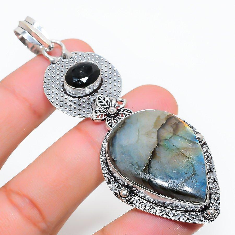 

Labradorite, Spinel Gemstone Handmade Jewelry Pendant 3.15 SR-5127