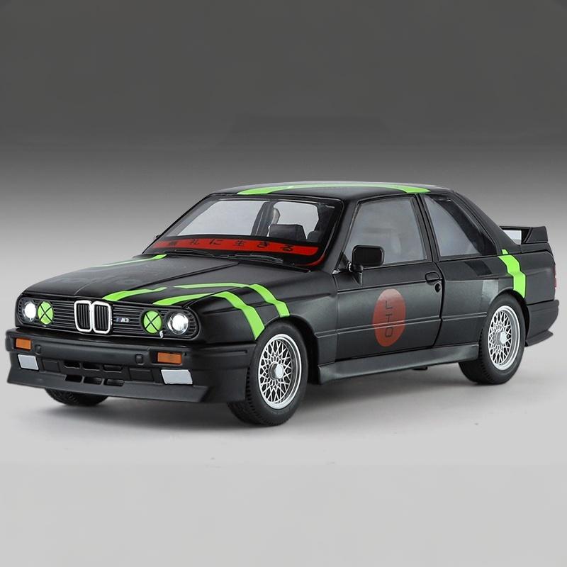 

1:24 BMW 1988 M3 E30 Alloy Sports Car Model Diecast Metal Car Interior Accessories Ornaments Automobile Decoration Birthday Gift чёрный