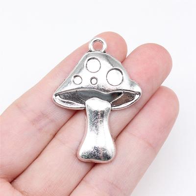 Pilz Glücksklee Kaktus Charms Anhänger Jungen Schmuck Coole Ausverkaufsartikel