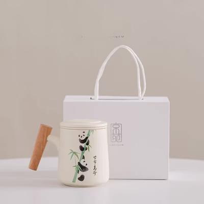 Panda Tee Trenn-Teetasse Keramik Wasserbecher mit Deckel Chinesische Kreative Keramiktasse mit Geschenkbox