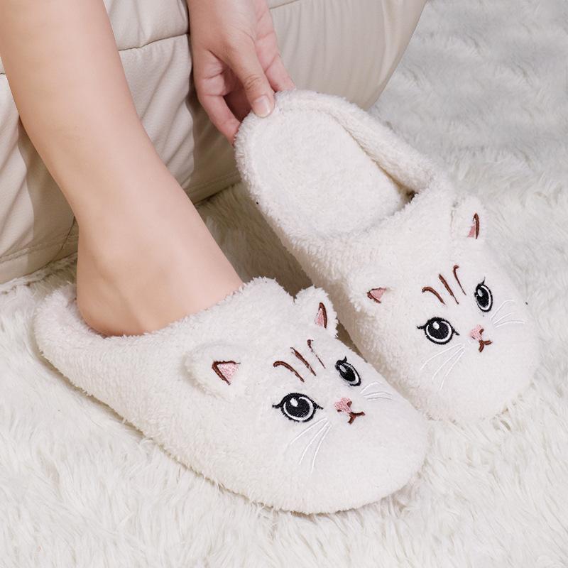 Popular cat slippers warm feet confinement shoes winter office dormitory home artifact plush warm shoes