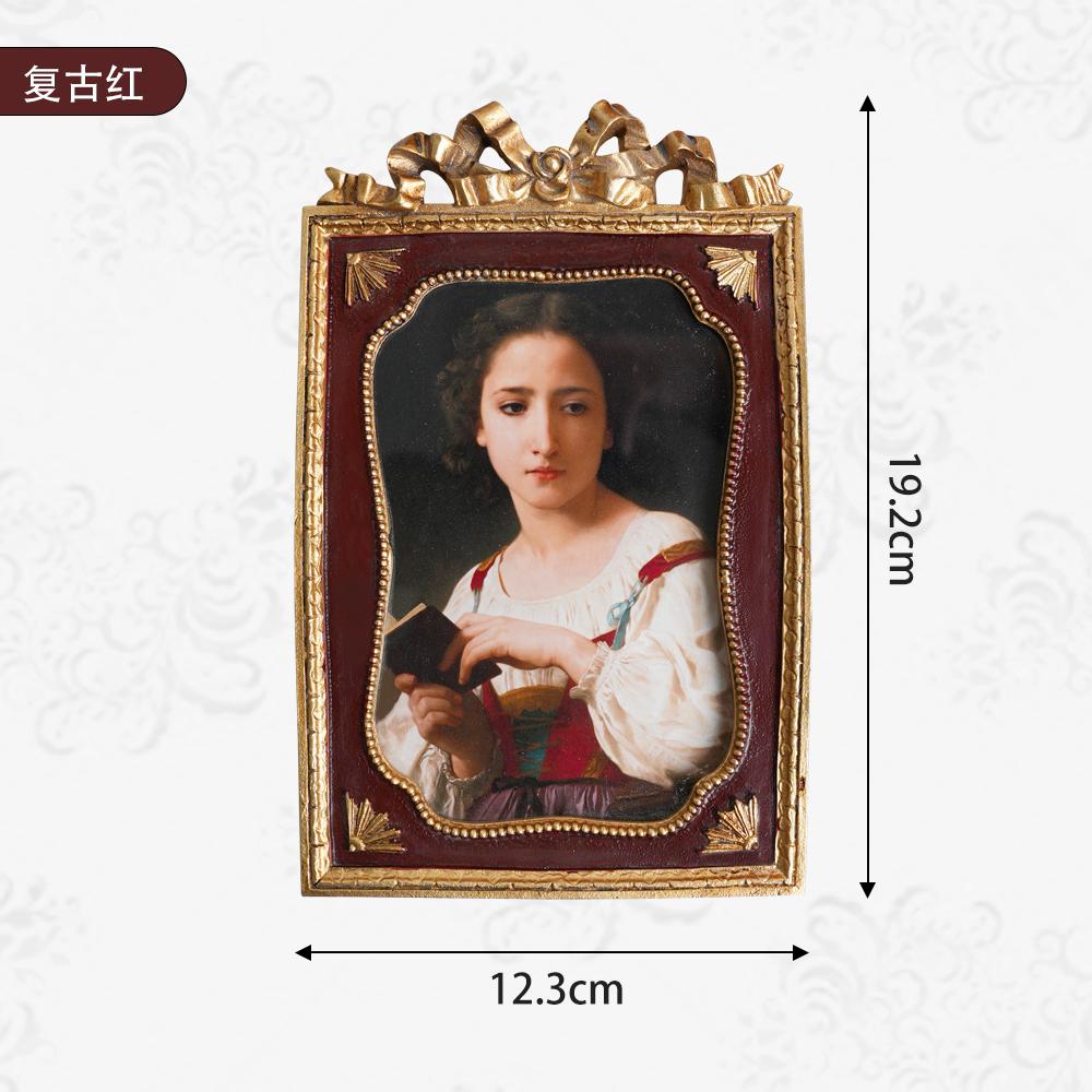 

France light luxury products elegant princess style retro gold carving European photo frame ornaments resin creative photo frame