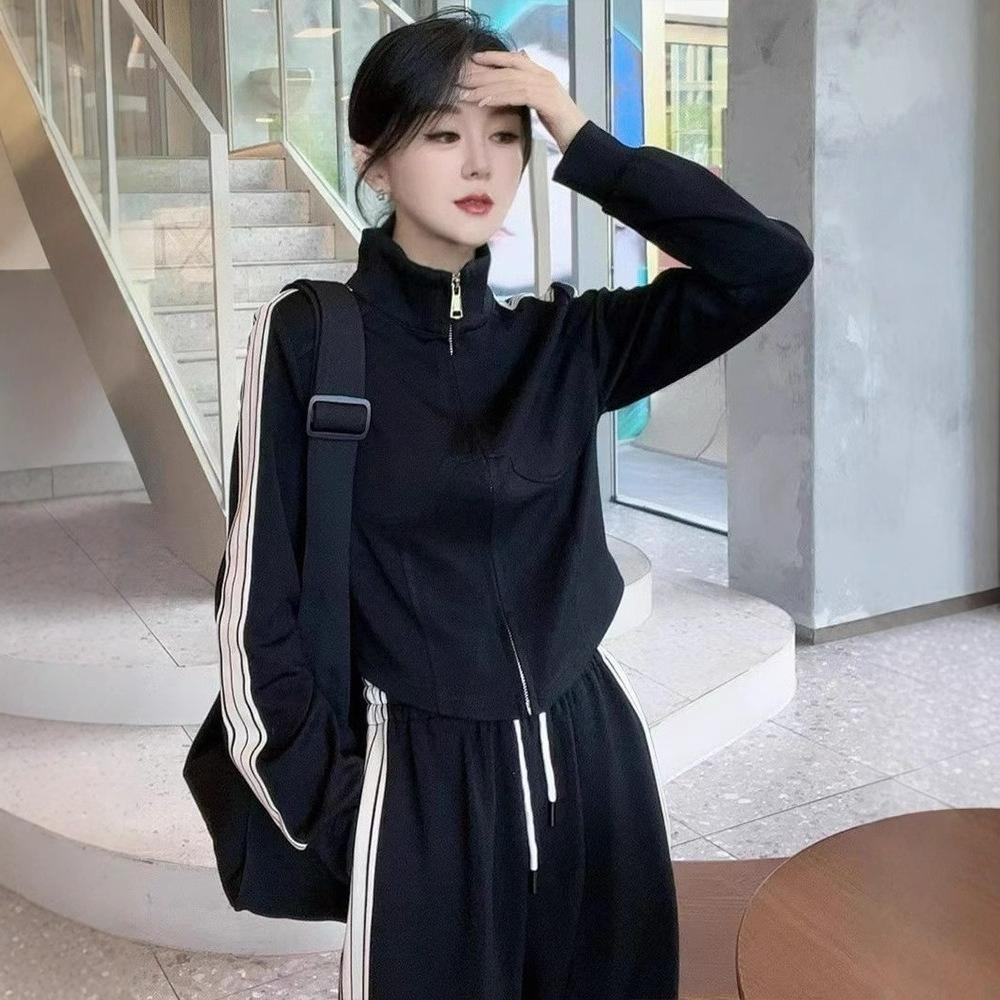 Tuta Sportiva Casual alla Moda da Donna per Primavera e Autunno Maglione Sottile a Temperamento Pantaloni a Gamba Larga Completo Due Pezzi Stile Occidentale