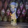Solar Powered Girl Figurine Light Waterproof Girl Watering Pot Sculpture Creative Girl Watering Can Decor Courtyard Decoration