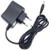 Přenosný ruční šicí stroj Mini steh Šití vyšívání Bezšňůrové oděvy Tkaniny Elektrický šicí stroj