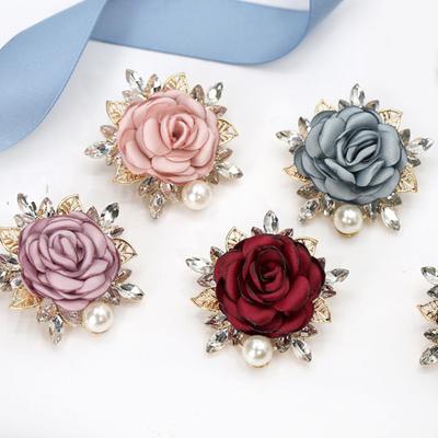 Women Brooch 3D Rose Leaf Faux Pearl Rhinestone Lapel Collar Pin Bag Scarf Hat Decoration Brooch Prom Party Jewelry