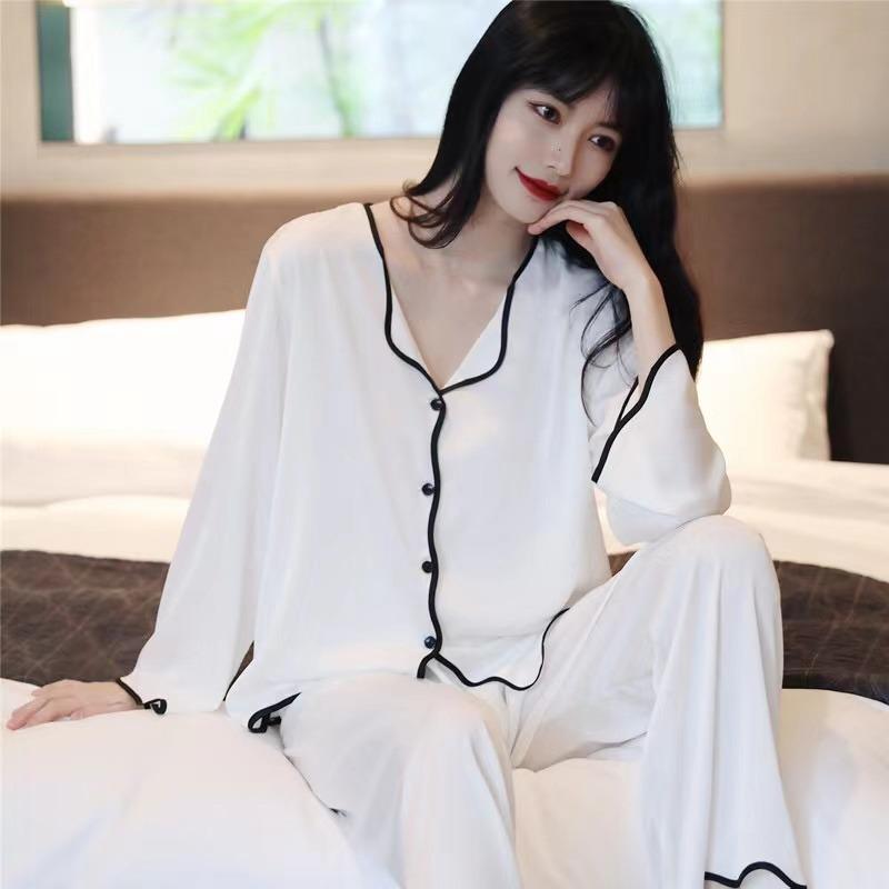

Autumn Satin Pajama for Women Heart-shaped Embroidery Sleepwear & Loungewear Long Sleeve Top & Pants Home Clothes Pyjama 2 Piece M білий
