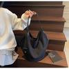 Large Capacity Bag Women'S Autumn And Winter Retro Fashion Shoulder Bag Niche Versatile Commuter Tote Bag