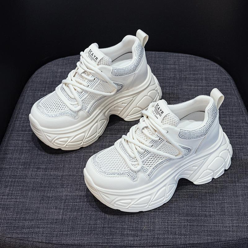 Daddy shoes women 2025 new thick sole height increase 9cm Internet celebrity same casual versatile fashion Feng Shui diamond women's shoes