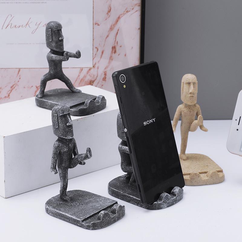 Desktop Mini Kung Fu Moai Phone Stand: Quirky Stone Statue for Office or Lazy Stand Use