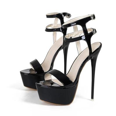 Sandali con plateau e tacchi alti rossi sexy per le donne, alla moda, con doppia fibbia, punta aperta, scarpe da banchetto per matrimonio, taglia grande 45 46