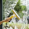 Racletă pentru geamuri auto 3-în-1 Spray de curățare a sticlei Racletă pentru ștergere Curăță fără efort ecranul oglinzii Suprafețele băii Instrument de curățare a băii