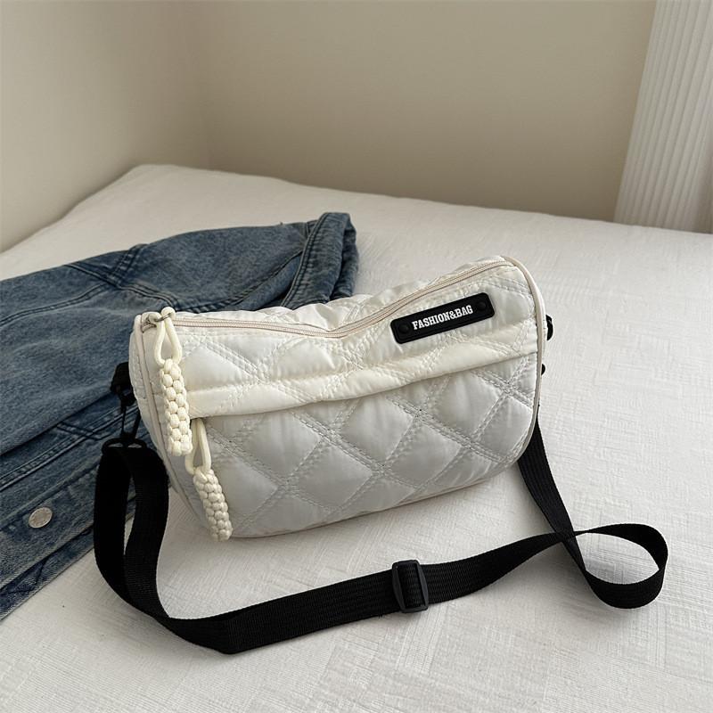 Vintage-inspired Fashionable Crossbody Bag With Oxford Cloth For Trendy Women
