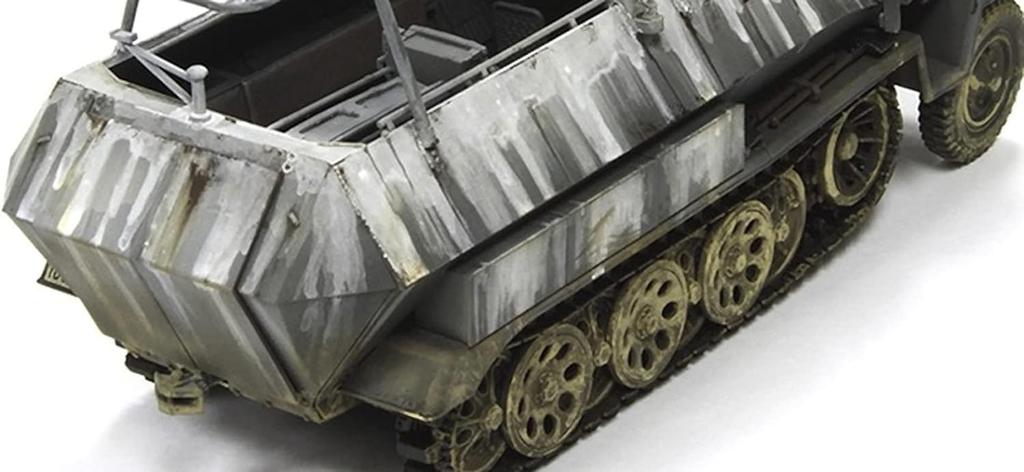 AFV Club 1/35 Sd.Kfz.251/3Ausf.C Radio Command Vehicle Plastic Model Kit