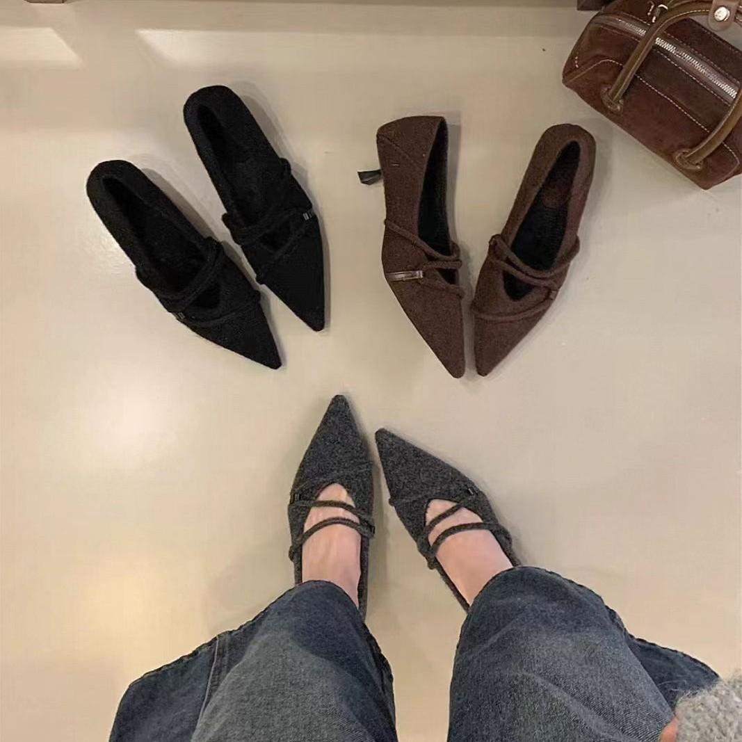 

2025 autumn and winter new pointed lamb wool ribbon hollow versatile commuter work warm women s single shoes 39 кофейный