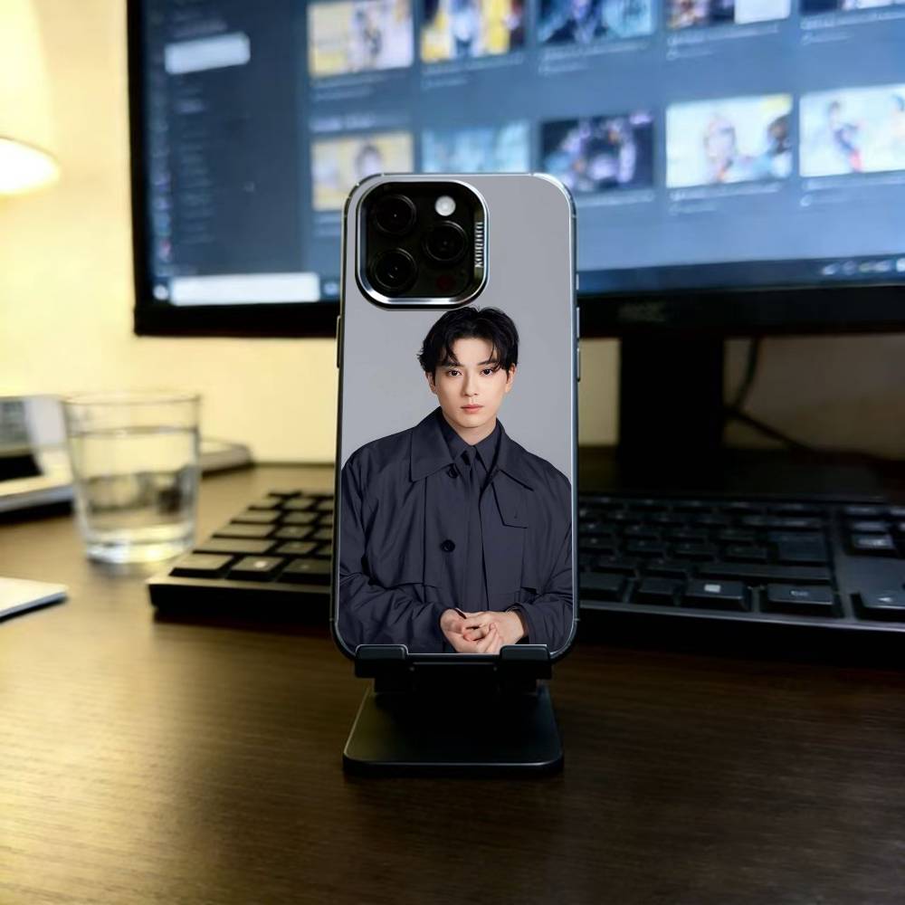 

Japanese M-Mackenyu Actor Phone Case For iPhone 17,16,15,14,13,12,11 Plus,Pro Max,XS,Colored Silver Plated Inside Cover iPhone12