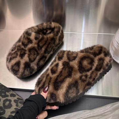 Pantoufles en fourrure à plateforme léopard pour femmes, chaussures en coton pour la maison, mules d'hiver chaudes et décontractées en peluche, tendance 2024, tongs pour femmes, bottes de neige pour femmes