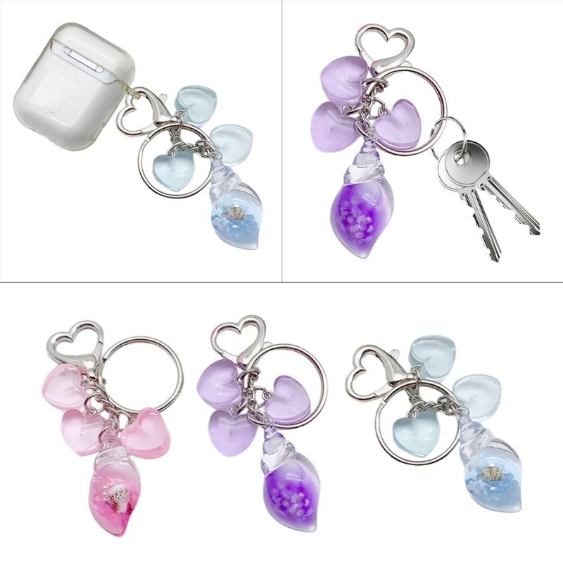 Fashionable Conch Keychain Bag Purse Adornment Stylish Heart Key Holder Cute Backpack Accessory Perfect for Any Occasion