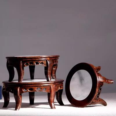 Runder Sockel aus schwarzem Sandelholz mit Intarsien aus Marmor, chinesisches Kunsthandwerksornament aus Massivholz, einzigartiger Vasensockel aus Stein, Holzhalterung