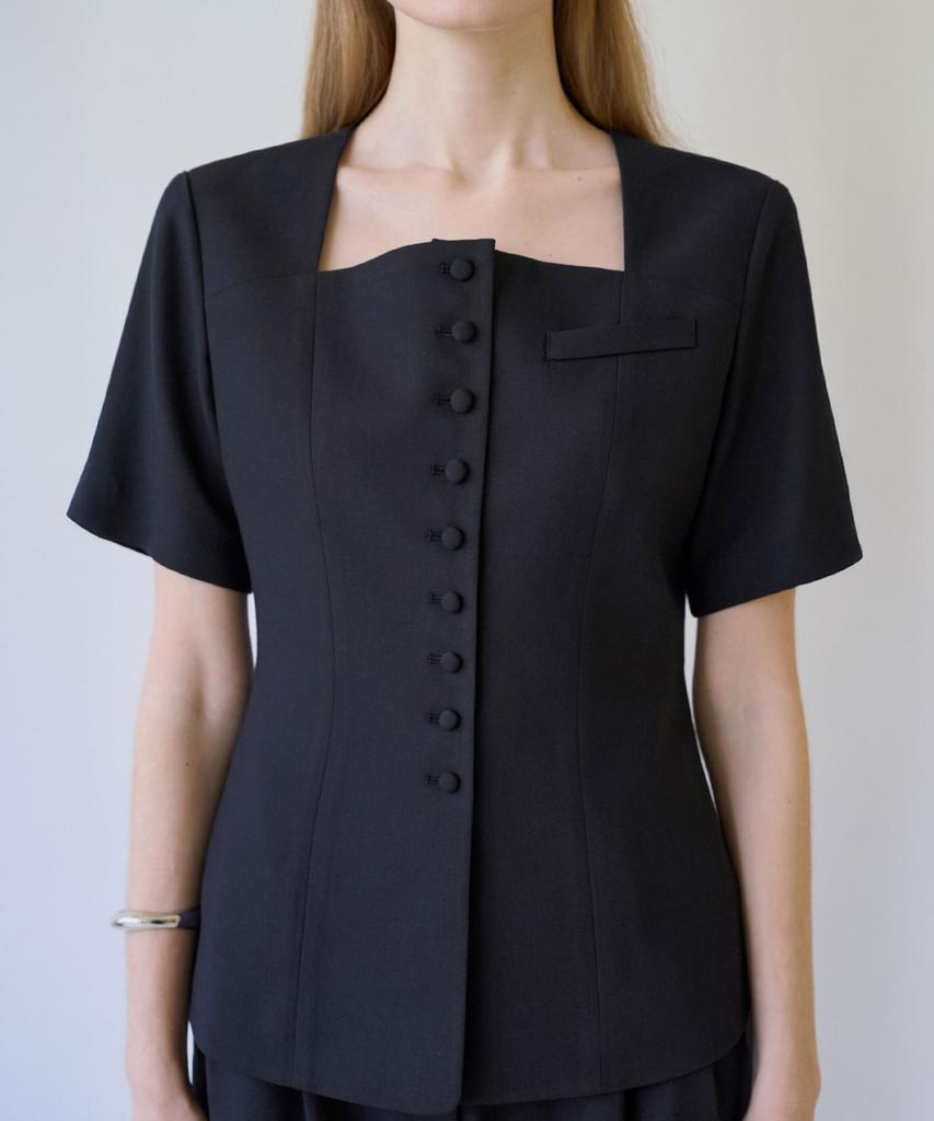 Illoje No-Button Blouse (Black)