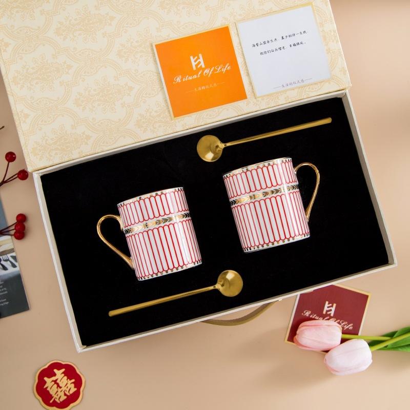 

European straight full gold handle mug light luxury large-capacity cup couple pair cup office water cup premium gift box 350ml