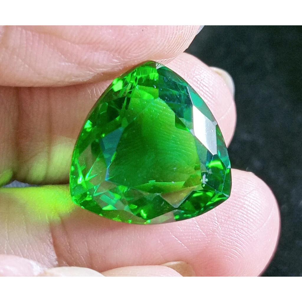 14-15 Ct Natural Tsavorite Garnet Trillion Green Color Fabulous Gemstone