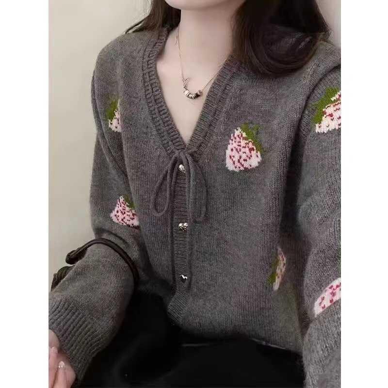 New strawberry jacquard knitted cardigan autumn and winter casual comfortable and thin bottoming shirt temperament lace-up sweater women