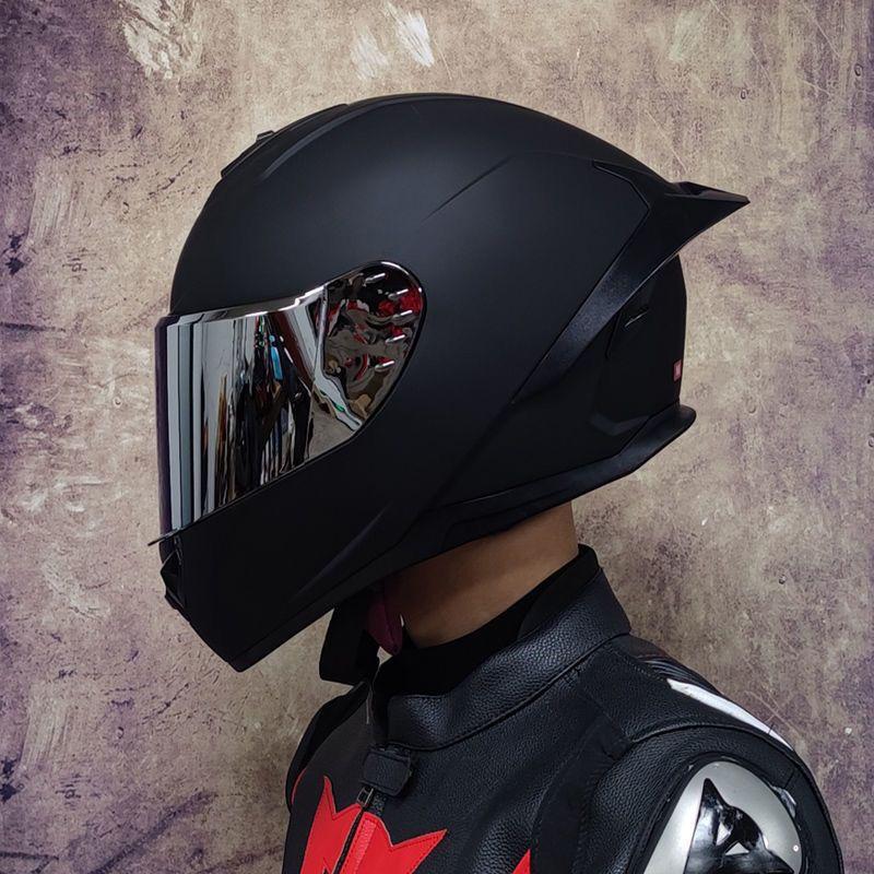 Certified Men's Bluetooth Full-Face Motorcycle Helmet with Trendy Horns for All Seasons.