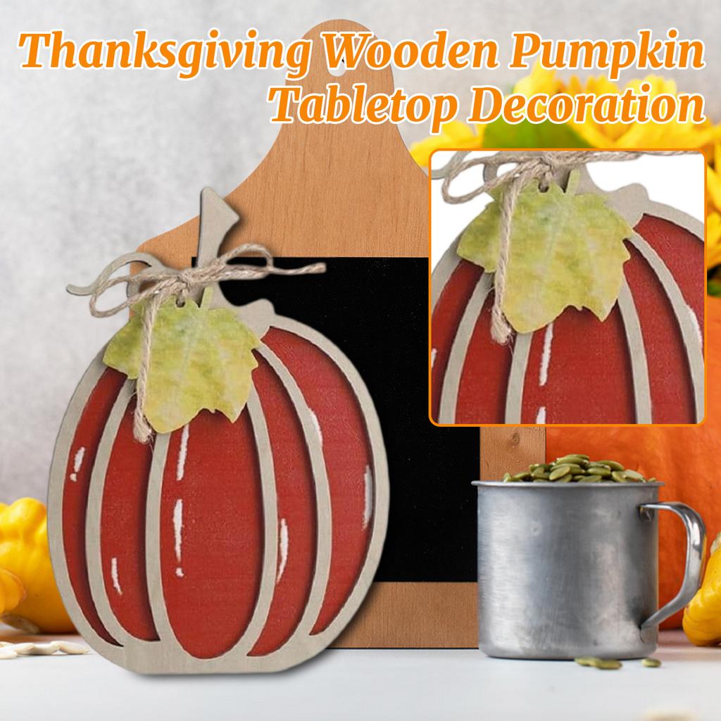 Thanksgiving-Tischdekoration aus Holz in Kürbisform mit geschichteten Tabletts