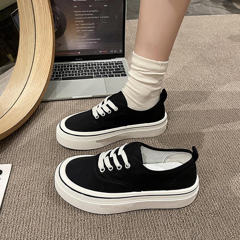 Platform White Shoes Lace-up Versatile Canvas Shoes Women's New 2025 Round Head Board Shoes Heightening Casual Shoes Low-top Spring