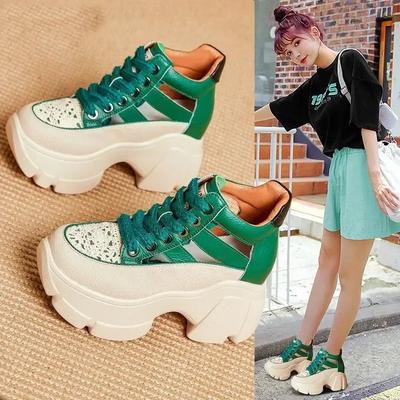 Sandales d'été creuses à talons compensés en cuir pour femmes, baskets à plateforme haute, pantoufles de marche respirantes et décontractées pour la plage, style gothique punk