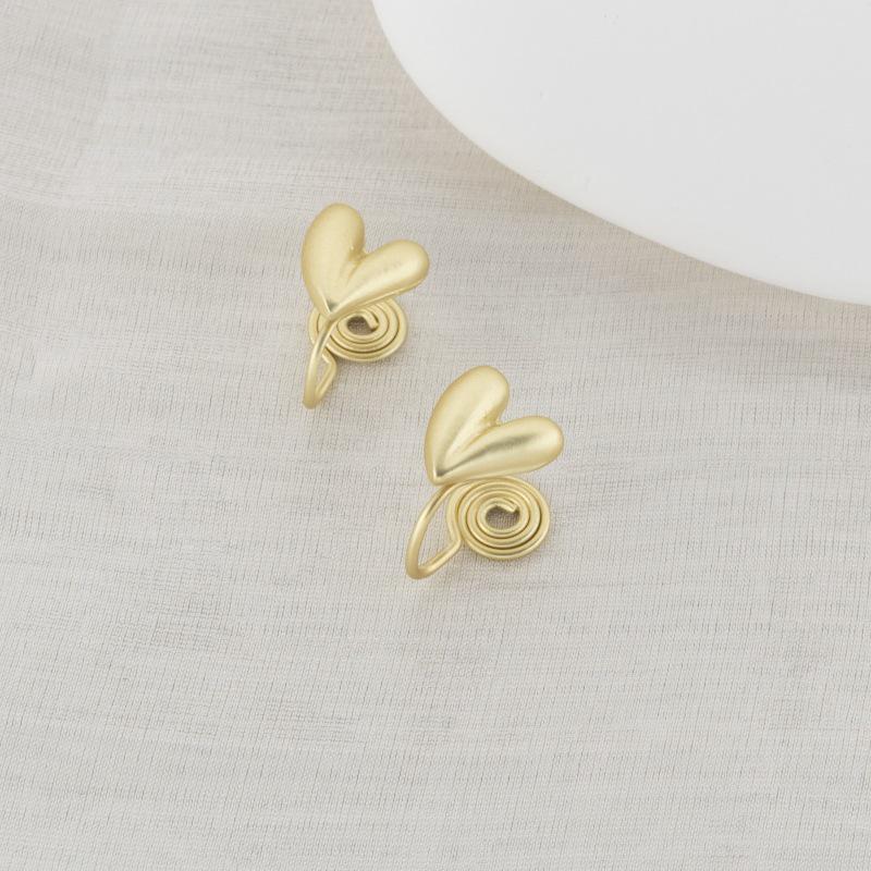 Orecchini Dolci da Fatina Stile Coreano Senza Foro: Design Versatile, Chic e di Alta Gamma per Zampironi.