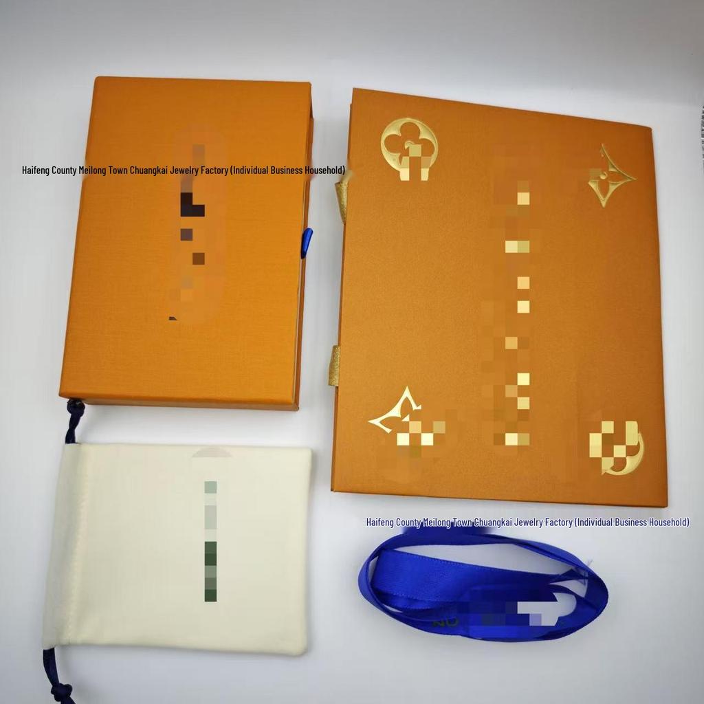 European Donkey V Necklace Set: High Version Enamel Flower Letter Clavicle Chain - Versatile & Fashionable