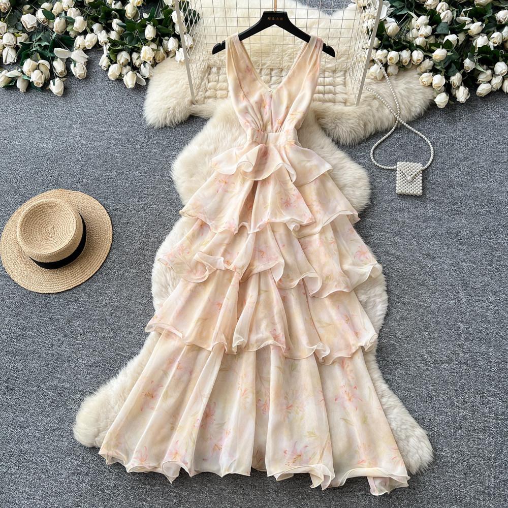 French romantic style V-neck neck floral dress women's summer sleeveless ruffle cake dress looking thin