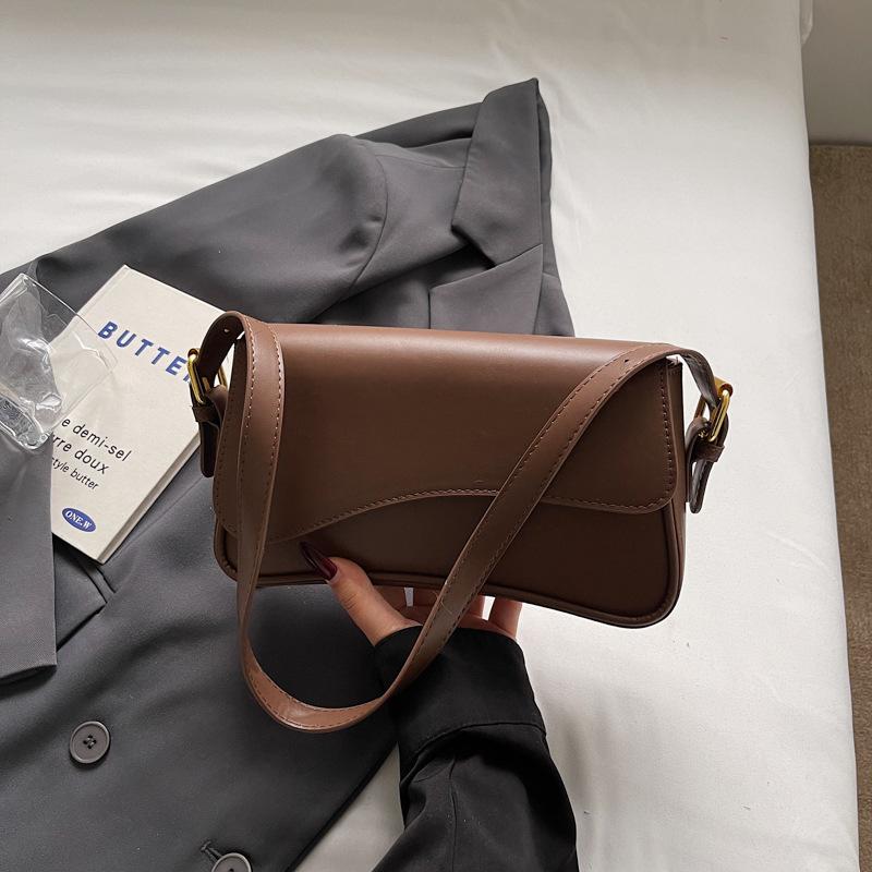 

Сумка под мышкой женская универсальная 2025 новая модная нишевая дизайнерская сумка на плечо/кроссбоди, высококлассная маленькая квадратная сумка хаки