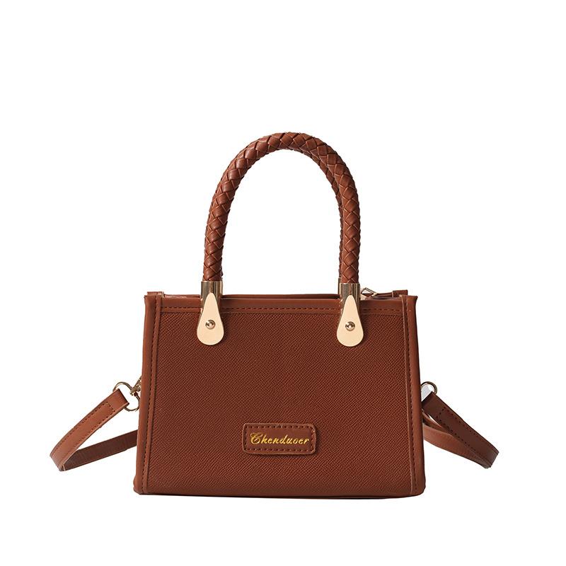 

Маленькая свежая сумка женская 2025 весна новая сумка на плечо с высокой стоимостью плетеная портативная сумка-мессенджер маленькая квадратная сумка