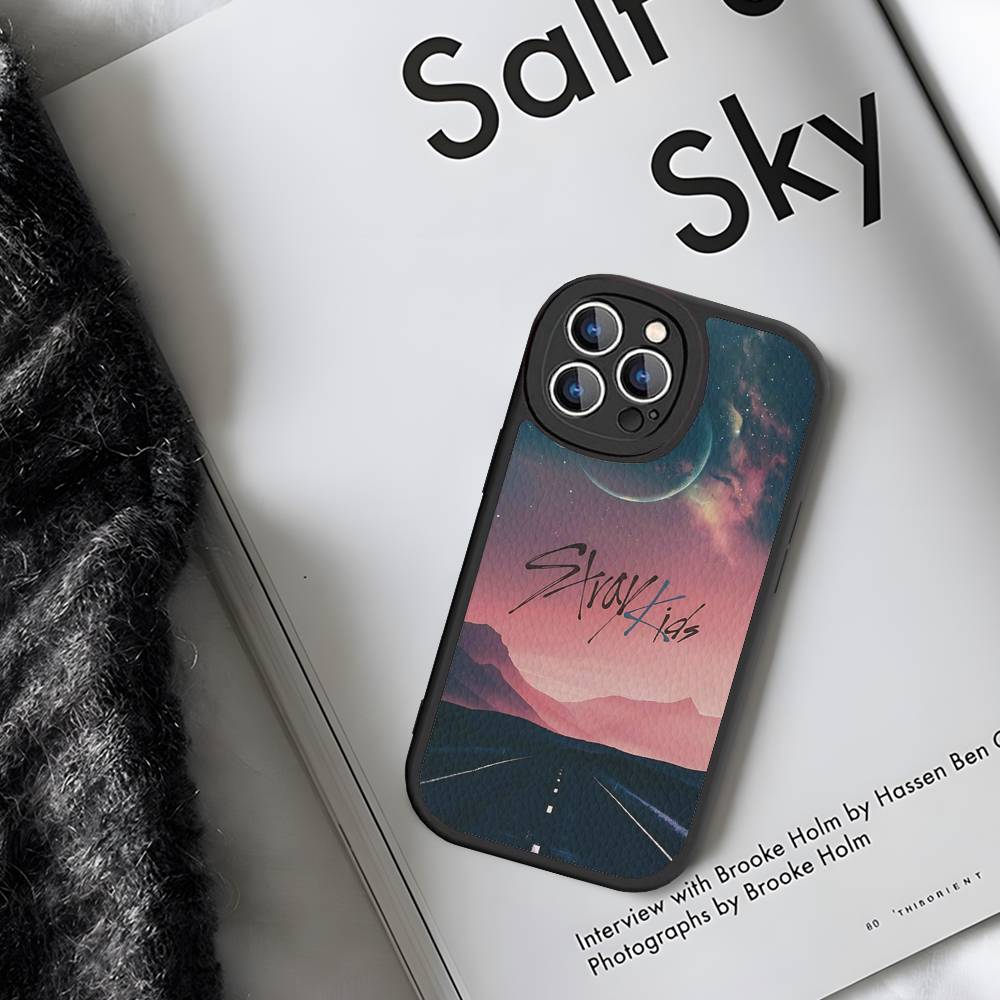 Kpop S-Stray-Kids Leather Phone Case For IPhone 16 14 15 Pro Plus 13 12 11 Pro Max Silicone Cover
