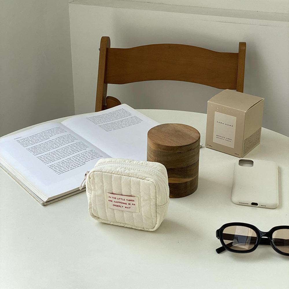 Mini Earphone Storage Pouch Organizer Coin Purse Makeup Pouch Data Cable Bag  Lipsticks